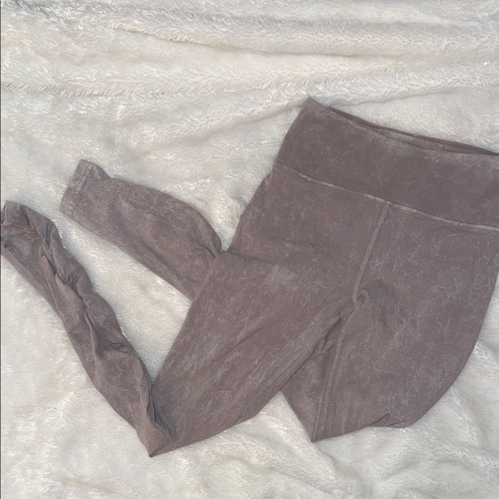 lululemon athletica taupe cinched Leggings